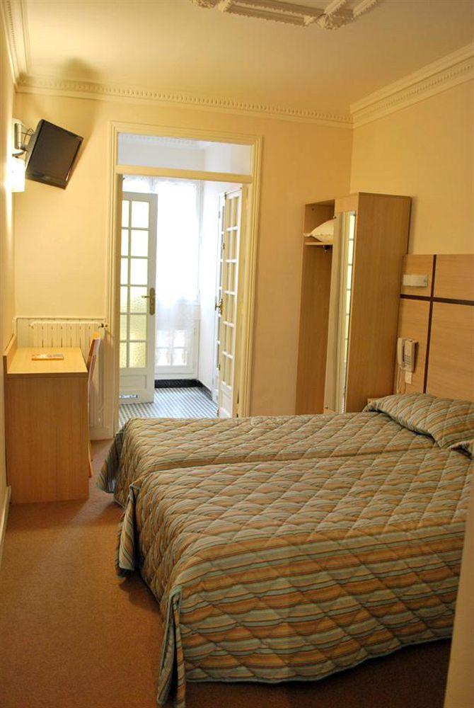 Comfort Hotel Au Firmament Asnières المظهر الخارجي الصورة